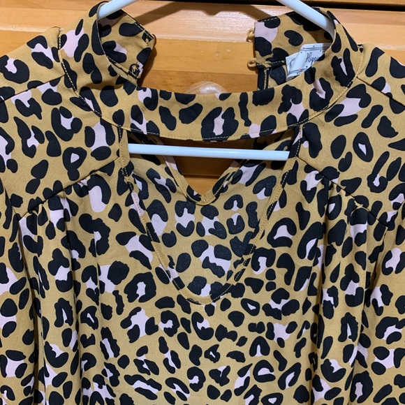 Blouse - Picture 2 of 4